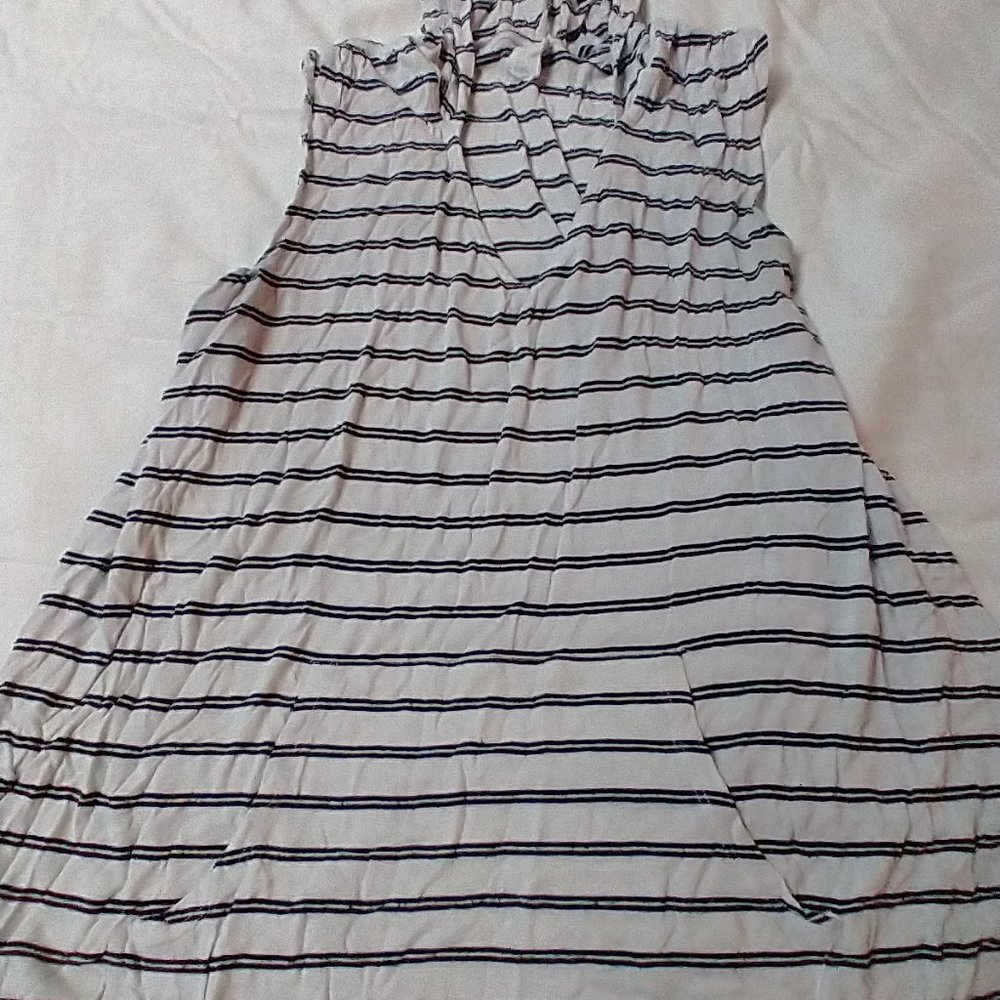 LIVI sleeveless hooded tshirt 14/16